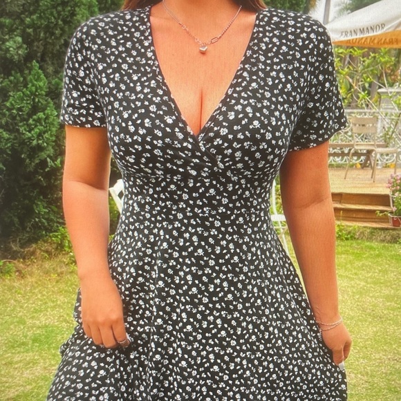 Dresses & Skirts - Black Floral Wrap Midi Dress - Elegant Women's Summer Dress